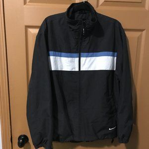 Nike's Men Lightweight Black Windbreaker Medium
